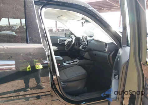 2022 Ford Bronco Sport Big Bend z USA, uszkodzony, nr VIN 3FMCR9B69NRD38024